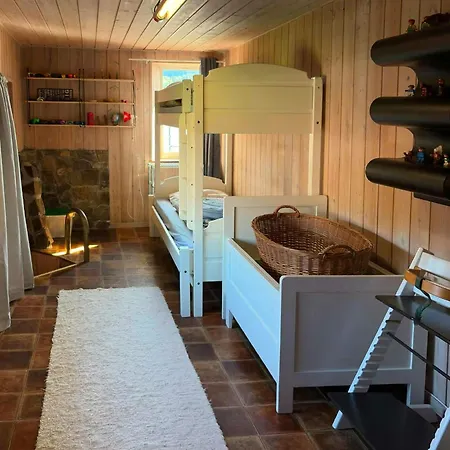Semesterbostad Retro House With Jetty In Aptafjorden *